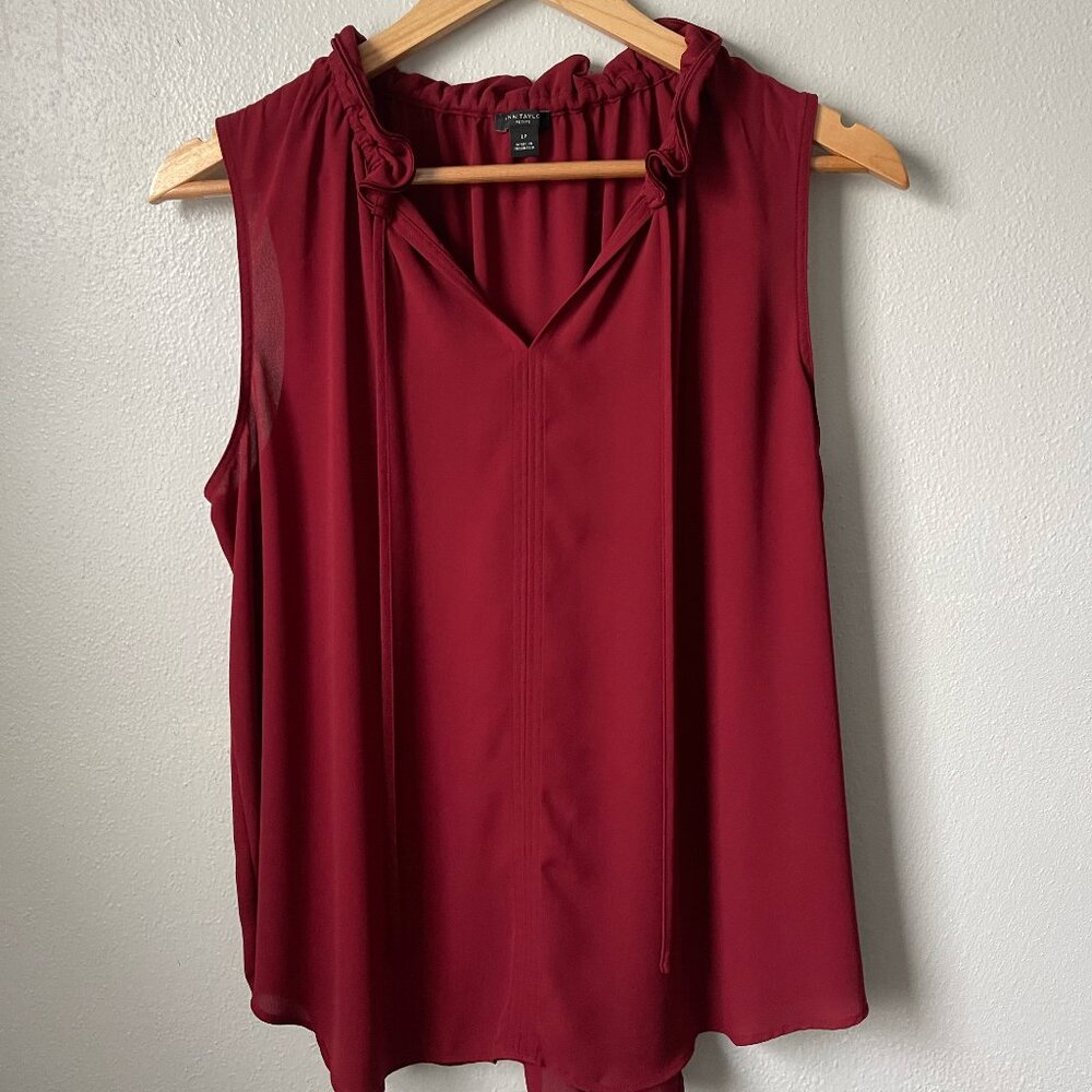 Ann Taylor Sleeveless V Neck Blouse